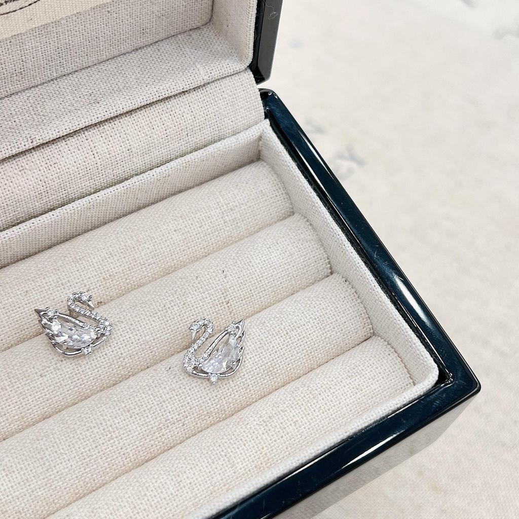 2024 French-Style Small Diamond Swan Earrings: Exquisite, High-End Fashion for Women