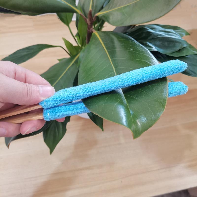 1 piece handheld soft-bristled leaf cleaning brush with handle - for home, garden, and outdoor use