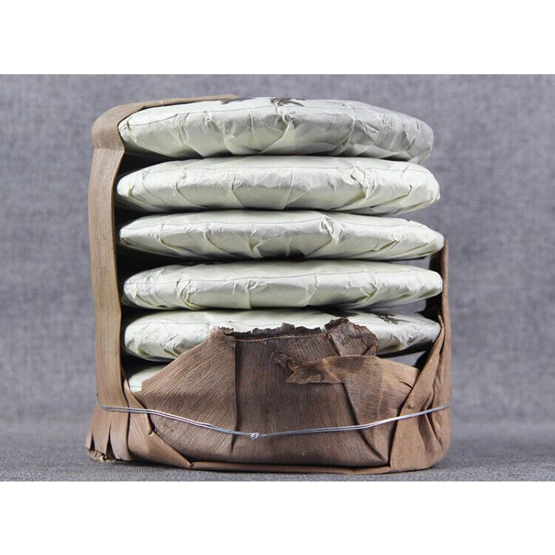 357g Yunnan Pu'er Raw Tea Seven Seed Cake Tea Leaves Lincang Iceland Gold Leaf