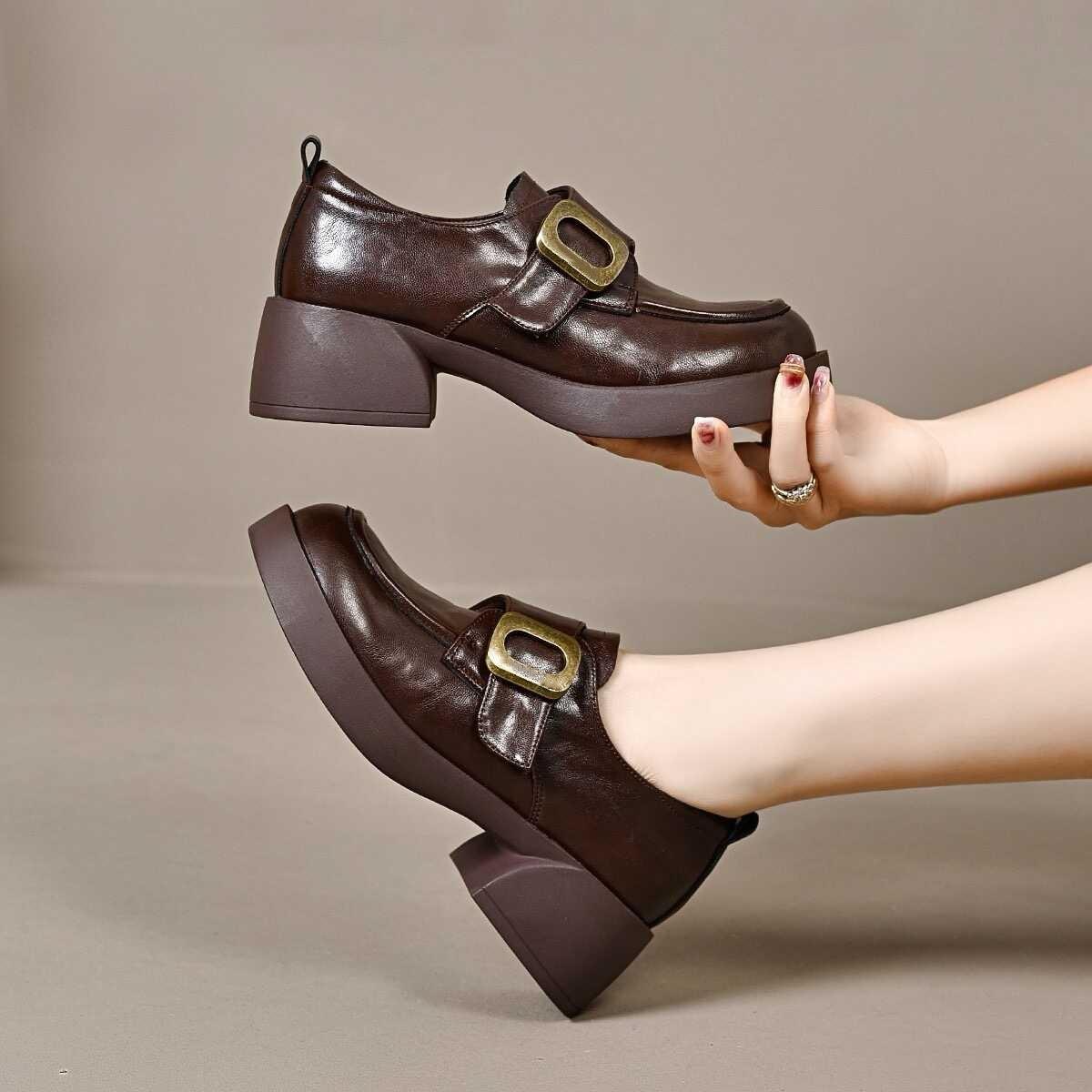 

Vintage Maillard small leather shoes women s 2025 autumn new British style thick heel loafers French belt buckle single shoes 40