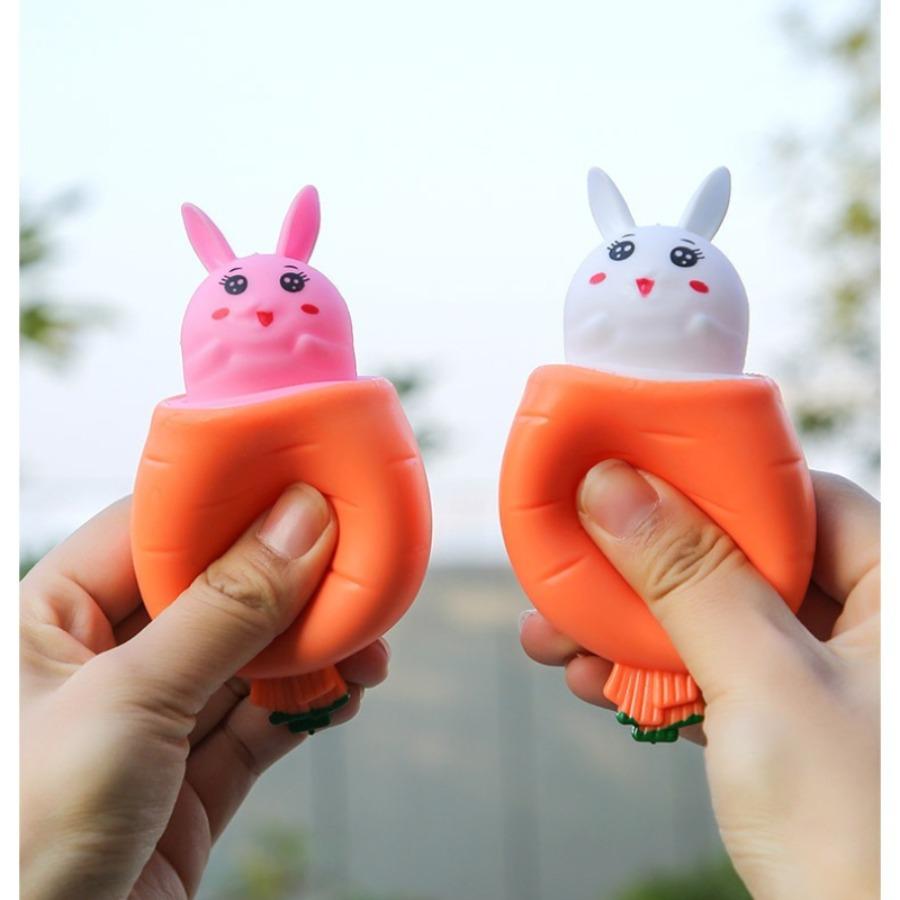 New and Strange Extrusion, Venting Radish Rabbit, Creative Venting and Decompression Rabbit Telescopic Cup, Toy Pinching Music