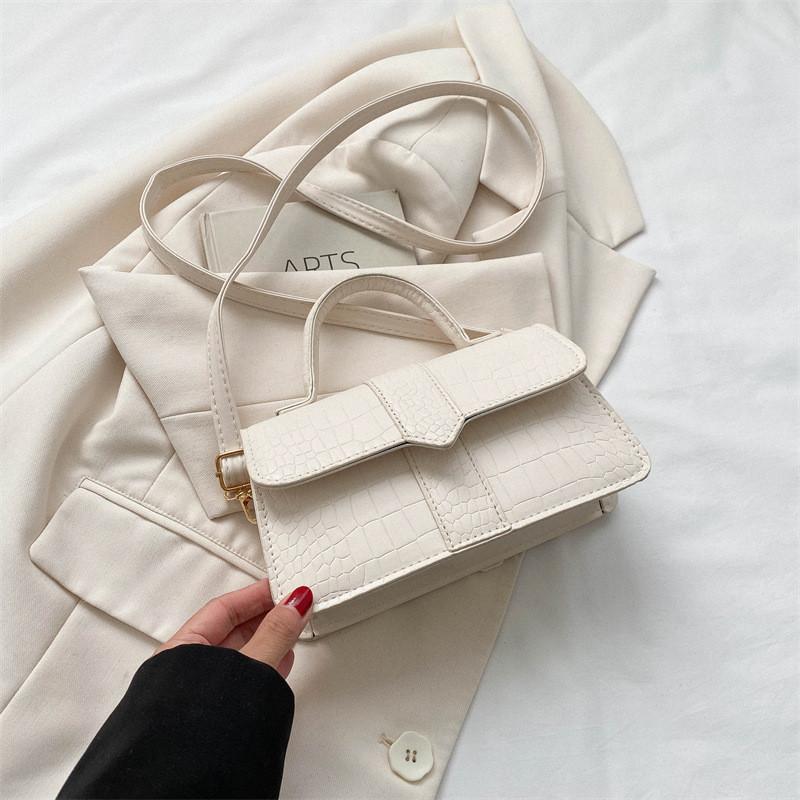 Chic Retro Style Casual Shoulder Crossbody Bag For Women Perfect For Everyday Use