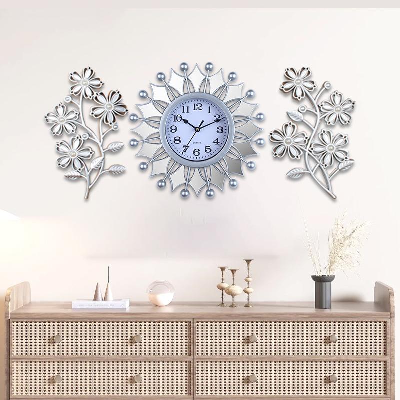 Three-piece Set of Hour Hands Living Room Wall Clock Clock Wall Hanging Household High-grade Advanced Wall Clock Clock Creative Wall Clock Decoration