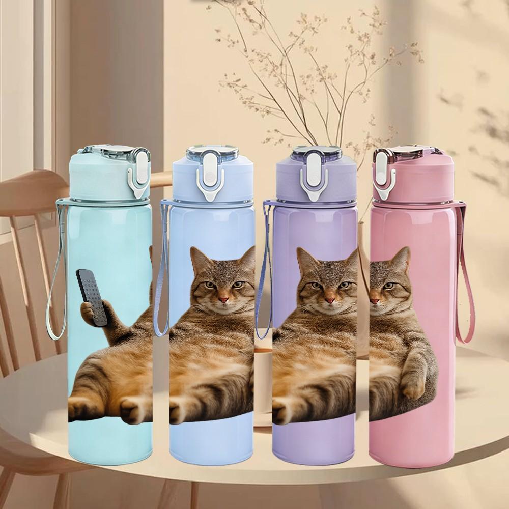 1PC Cat Holding Smartphone 750ml Color Plastic Sports Water Bottle Leakproof Flip Straw Lid Suitable for Sports Office Home Use