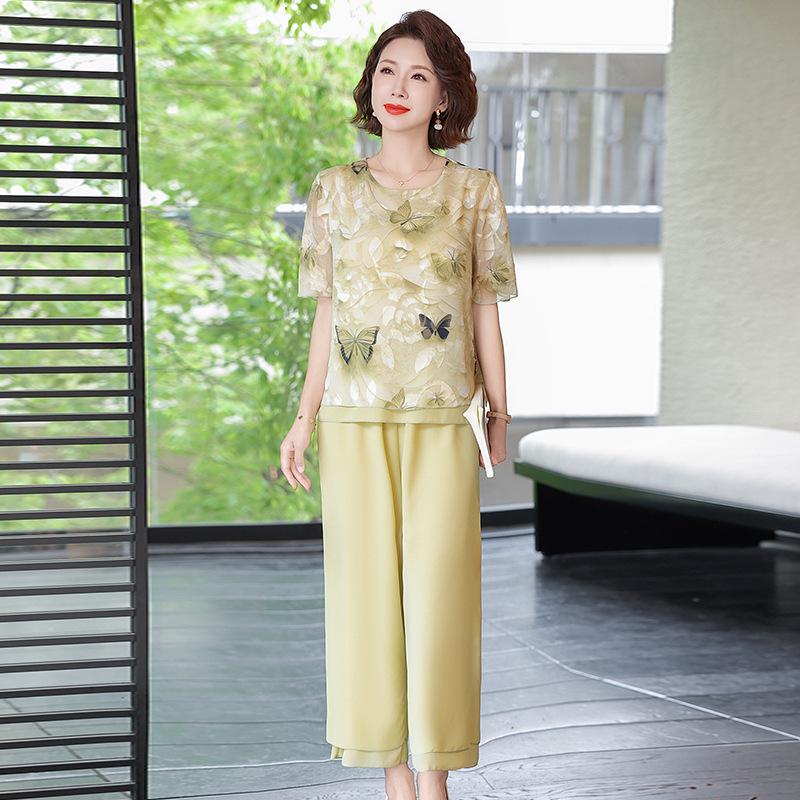 

Elegant Summer Short Sleeve Two-Piece Set - Floral Top & Pants for Middle-Aged Women 5XL -- for 150-160 jin зелёный