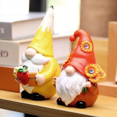 Cute Christmas Gnome Ornament Elegant Resin Crafts Faceless Elderly Figurine Colourful Merry Christmas Decoration Party Favors