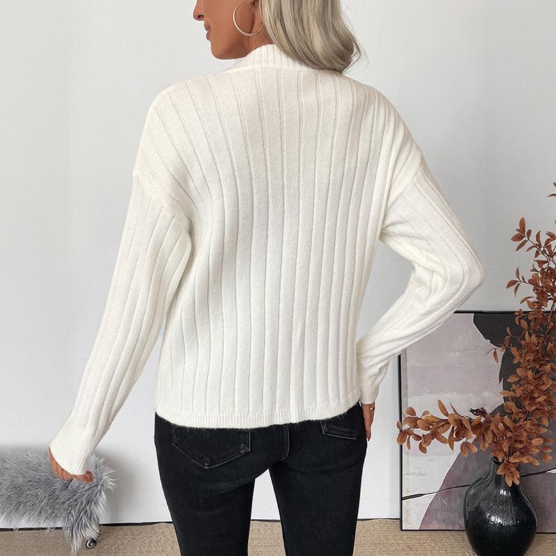 A New Autumn and Winter Simple and Sweet Style Loose Metal Heart-shaped Button Solid-color Sweater Coat Cardigan