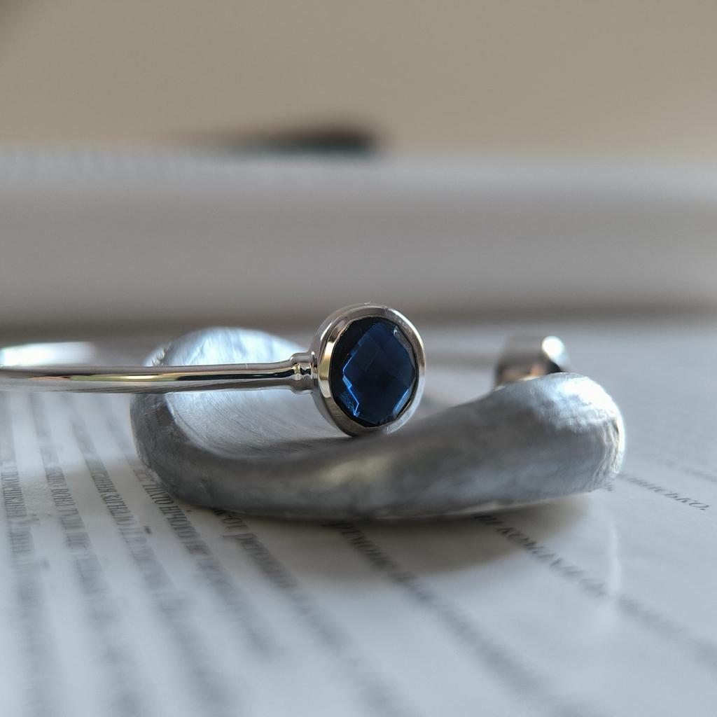 Серебряный браслет с сапфиром nano 4.52ct, вес изделия 7,53 гр (2206750)