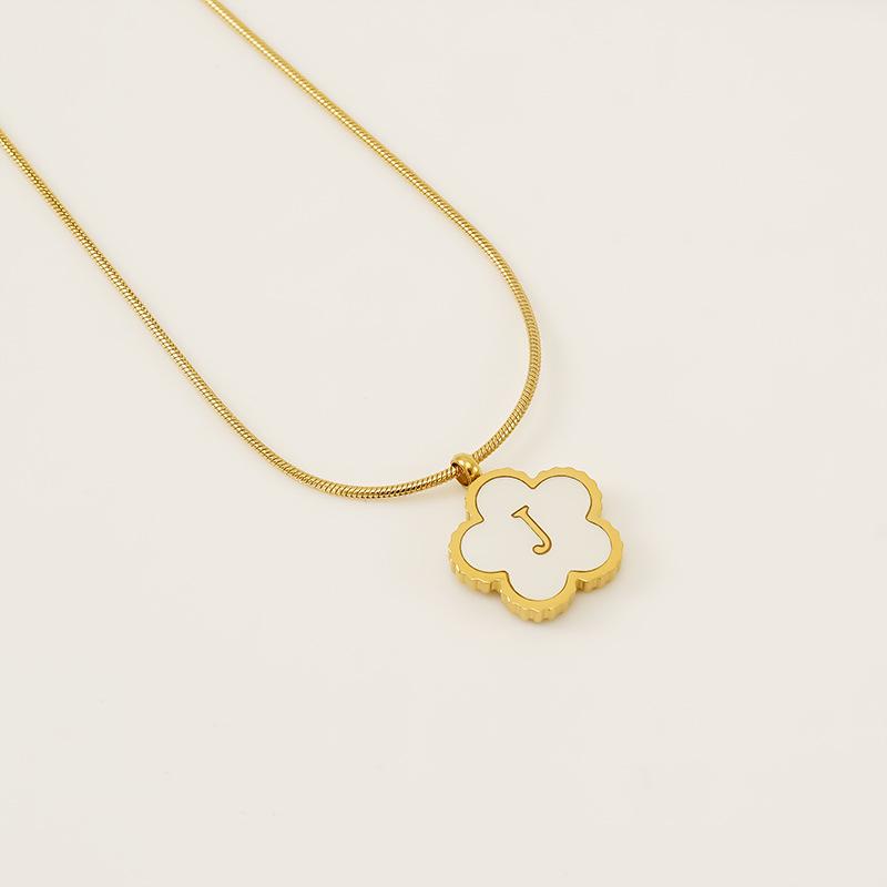 Stainless steel five-leaf clover 18K letter necklace high sense 26 shell letter pendant jewelry
