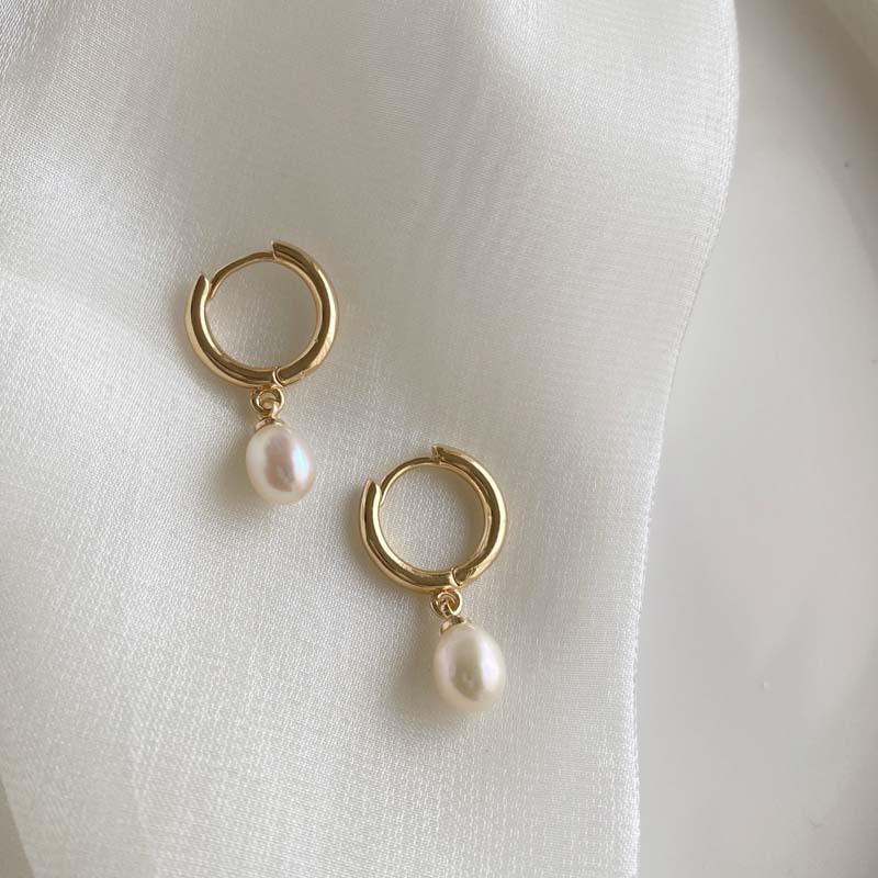 European & American Fashion Niche Freshwater Pearl Ear Cuff Luxury Pendant Earrings
