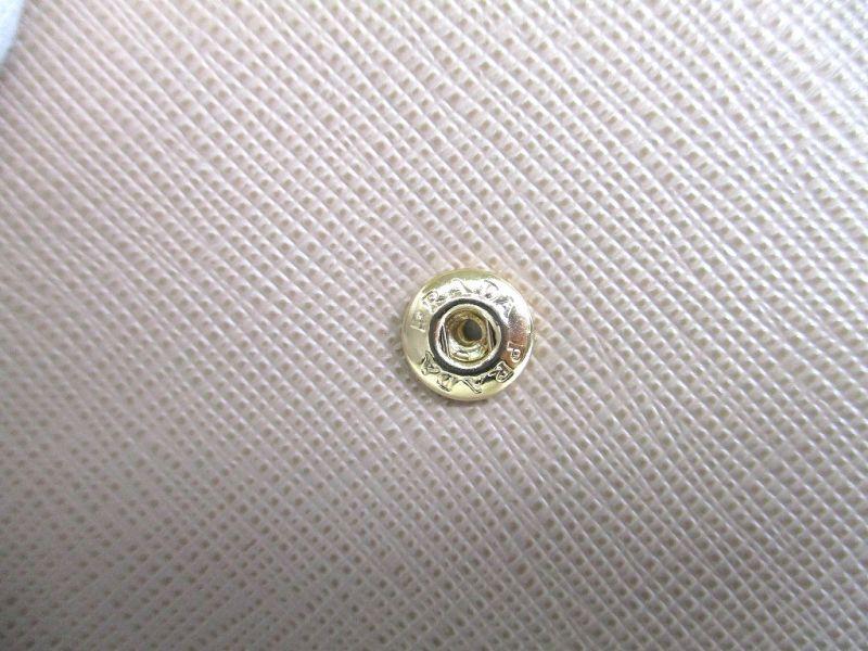 Autentická PRADA Pískově světle modrá kožená malá peněženka ze Saffiana a hladké kůže #a066 Repasovaná