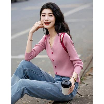 Demana French Style Cloud-Feel V-Neck Knit Top