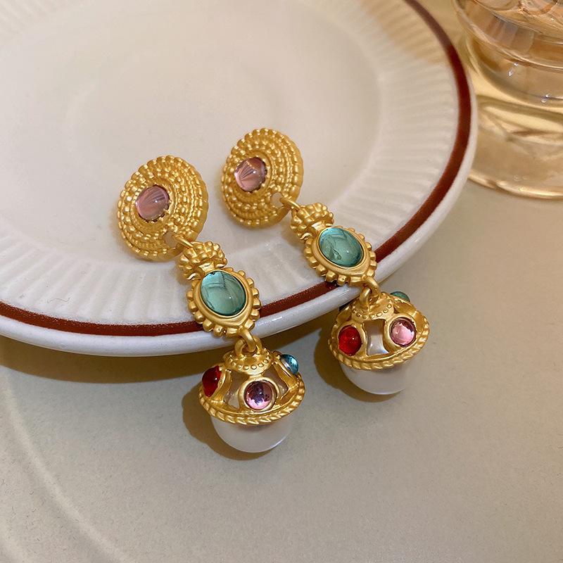 Medieval vintage earrings, court style niche high-end stud earrings Internet celebrity retro earrings jewelry women