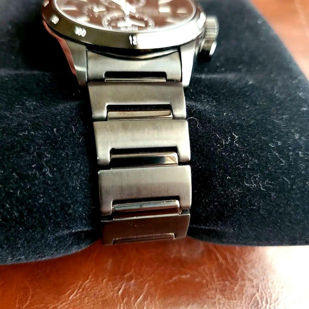 [USED] SEIKO Solar Chronograph Watch