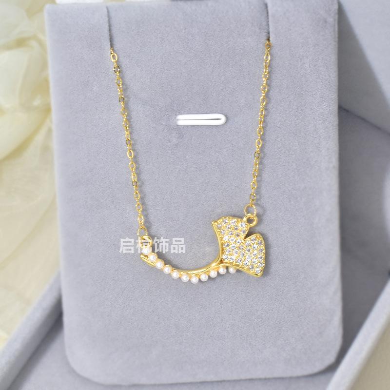 Light Luxury Ginkgo Biloba Necklace Women'S Personality Simple And Versatile Ol Pearl Pendant With Jewelry