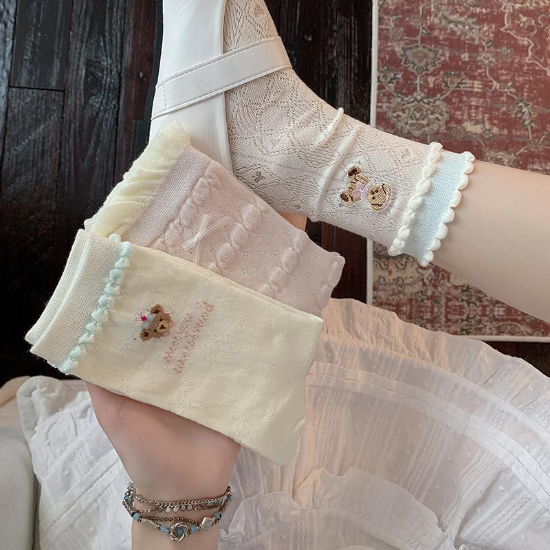 Cartoon Little Bear Style Summer and Spring Lightweight Mesh Breathable Mid-calf Socks with Cute Bow-shaped Lace Trim and Pile-up Design