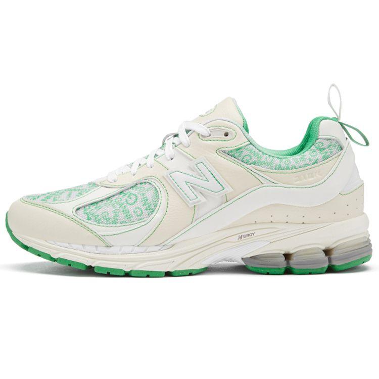 Кроссовки унисекс GANNI x New Balance 2002R Turtledove кремовые с островно-зелеными вставками M2002RGC 42