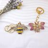 Kreativer Strassbienen-Schlüsselanhänger und niedlicher roter Marienkäfer-Insekten-Anhänger Schlüsselanhänger für Damen Handtaschen-Anhänger Schmuck