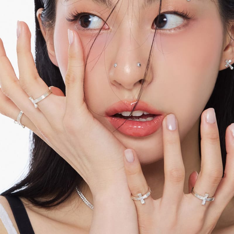 NIMBUS SHINE CROSS SLIM RING