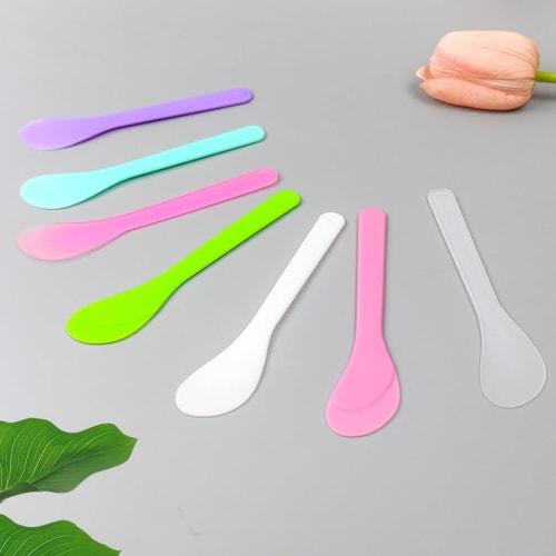 Wopanxye 100-Piece Set of Disposable Spatulas for Cosmetics, Creams, DIY, Portable Storage, Cosmetic Spoons, Skincare Tools, Travel Accessories, 100 P