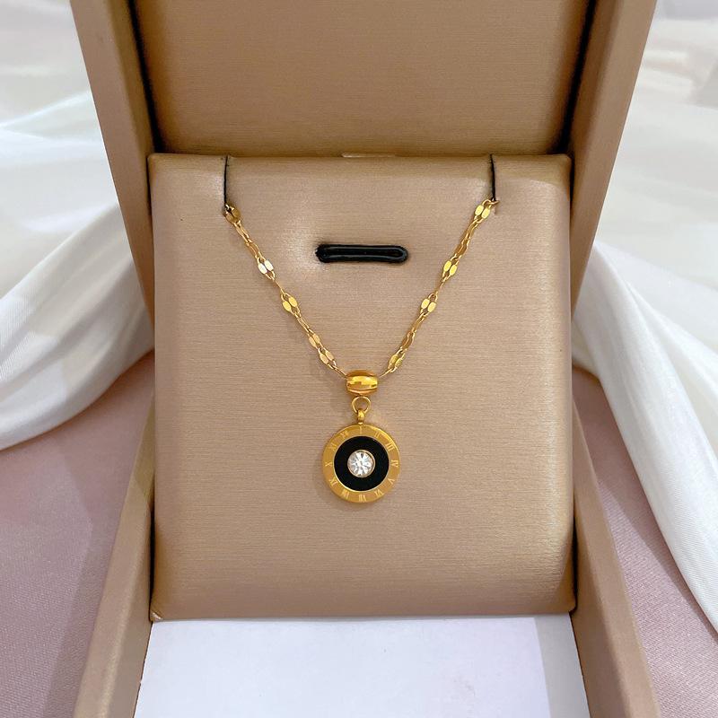 Fashion Retro Women's Necklace Temperament Micro Diamond Necklace Exquisite Collar Chain Accessories