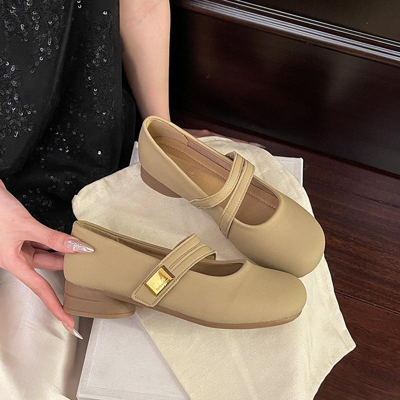 

White with skirt round head light mouth thick heel Mary Jane shoes women s 2025 new summer retro French low heel single shoes 40