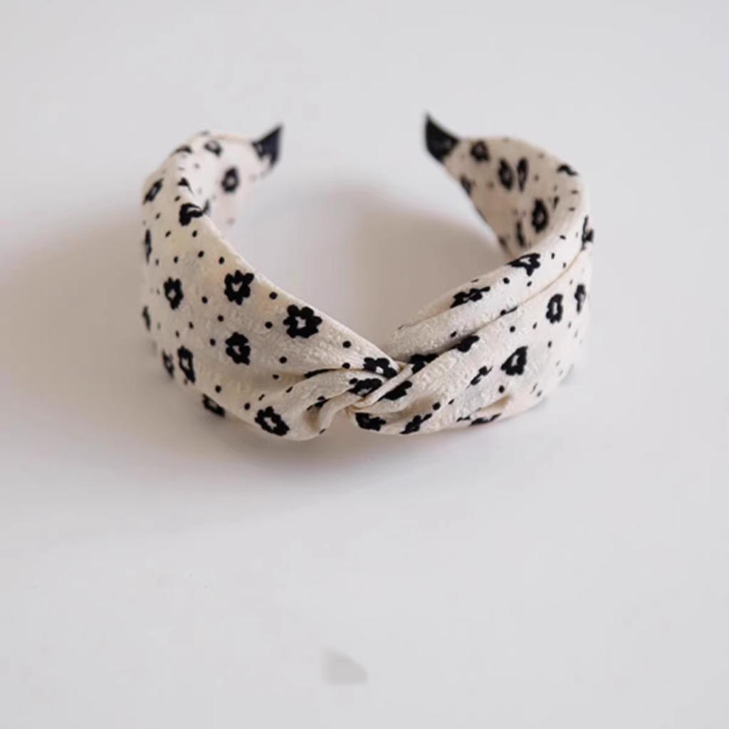 Czarno-biała kwiatowa tkanina szeroka opaska do włosów do mycia twarzy, wszechstronna opaska na wyjście, spinka do włosów i dodatek do głowy