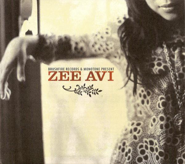 

CD ZEE AVI - Zee Avi B001273102 Brushfire Recor 2009 US Rock Used