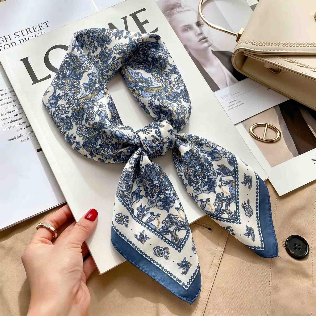 Women's spring and autumn silk scarf temperament versatile thin Internet celebrity Korean version light luxury fashion scarf high-end design small squ