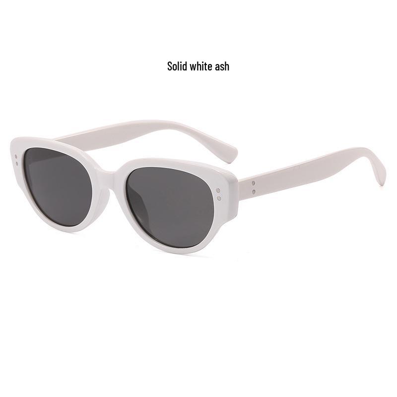 2023 Y2K Street Style Cat-Eye Posing Sunglasses