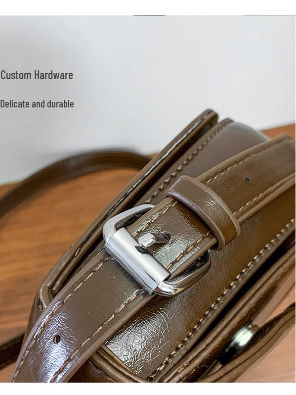 Damska Mała Kwadratowa Torba Crossbody 2024: Jednolity kolor, Teksturowany w stylu retro, Modny fason na ramię