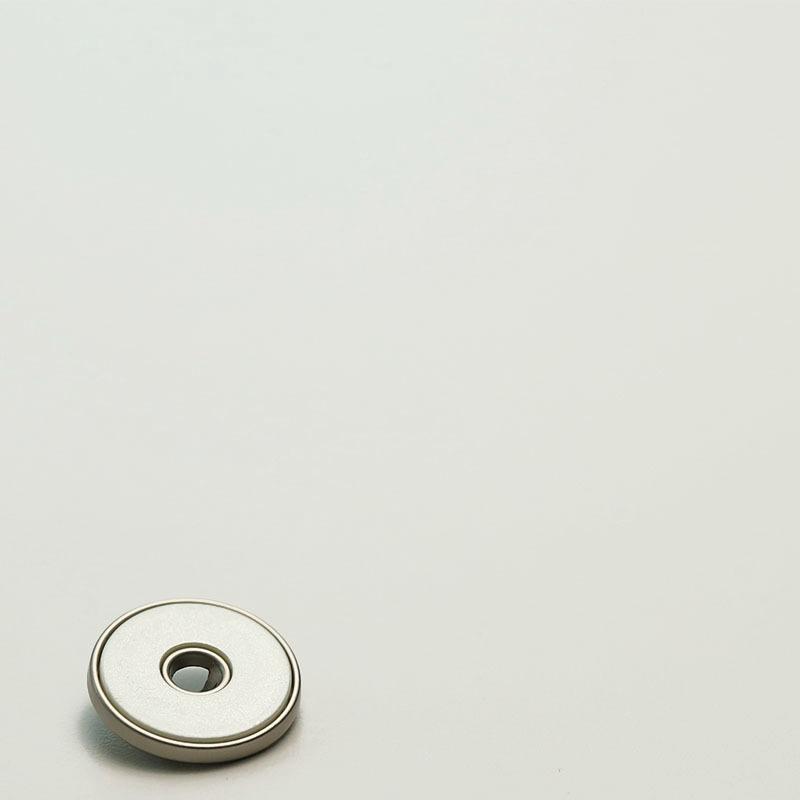 

Двойные круглые металлические пуговицы для одежды, аксессуары, куртка, двусторонние пуговицы для пальто Nippi 2 #[Double Ring Hollow Silver] 18mm