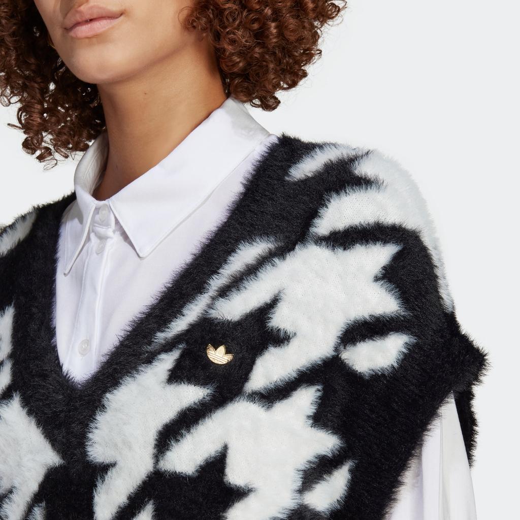 Adidas Originals Trefoil V-Neck Logo Embroidered Vest Women Tops Black IB8613