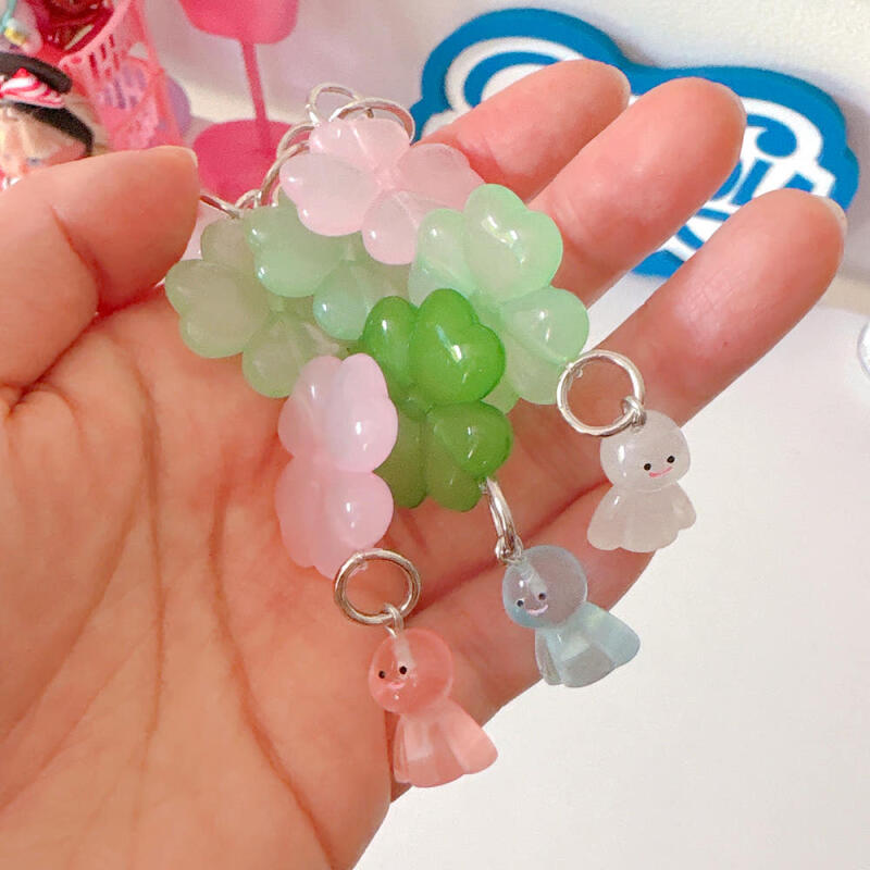 Four-leaf clover weather doll keychain (1) Blue