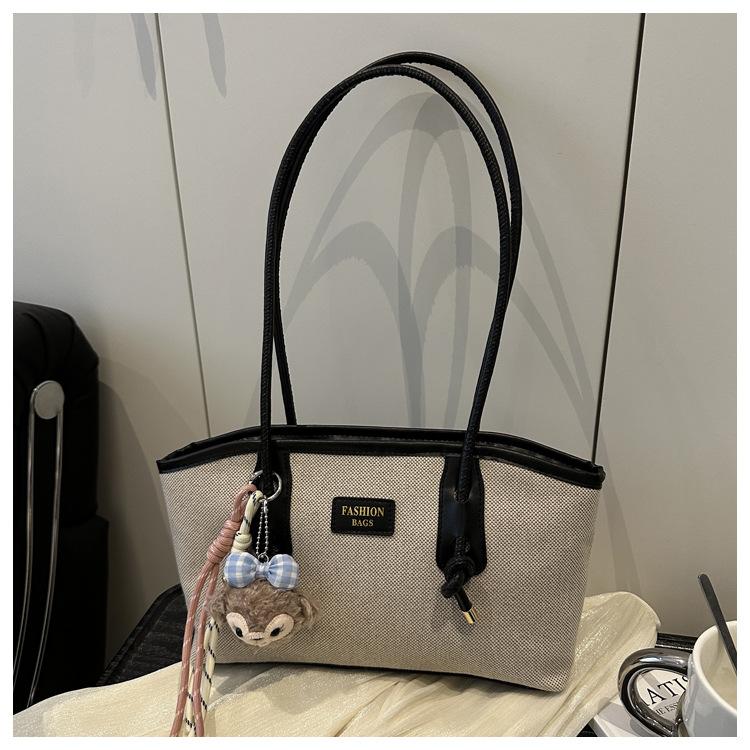Large capacity 2025 new fresh texture casual personality portable shoulder underarm tote bag women