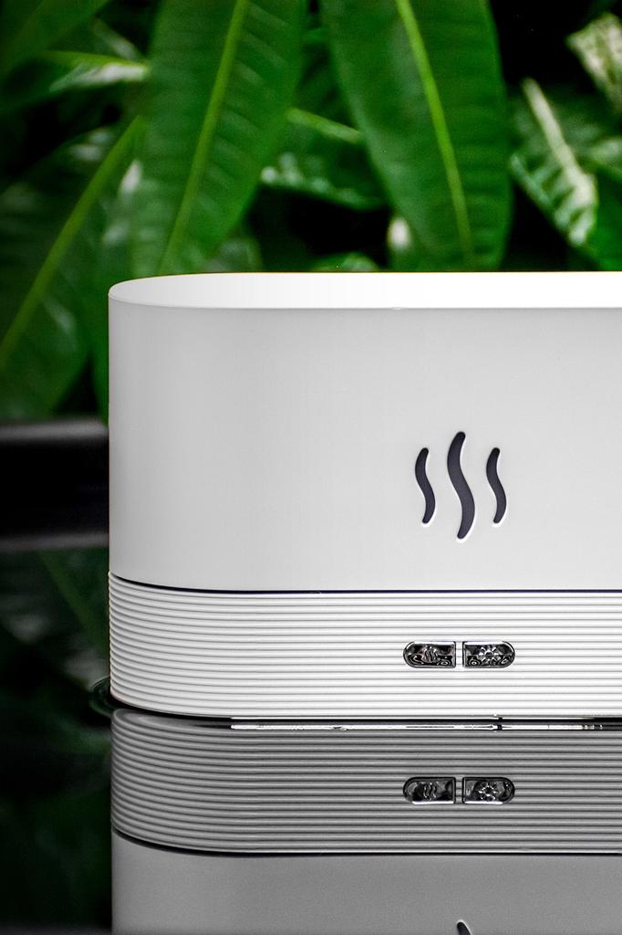 Air humidifier, aroma diffuser, aromatherapy, fireplace, flame, lamp