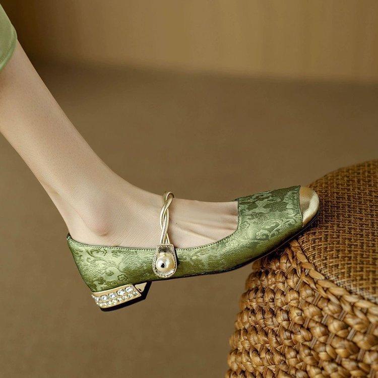 National Style New Chinese Mary Jane Shoes 2025 Spring and Summer New Retro Versatile French Shallow Mouth Single Shoes Lightweight Dopamine