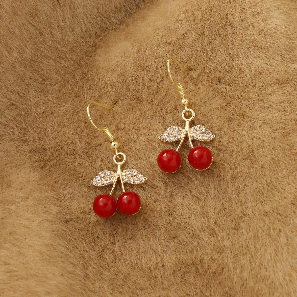 Серьги-подвески с вишней и крючками