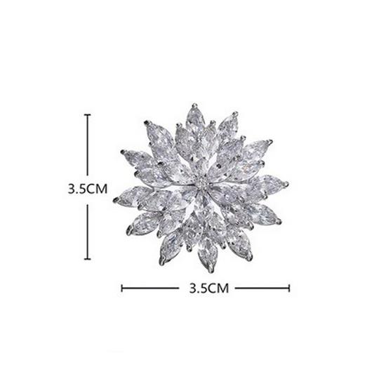 Raffinata Spilla Fiocco di Neve in Zircone - Spilla Fiore di Lusso di Alta Gamma per Donna.