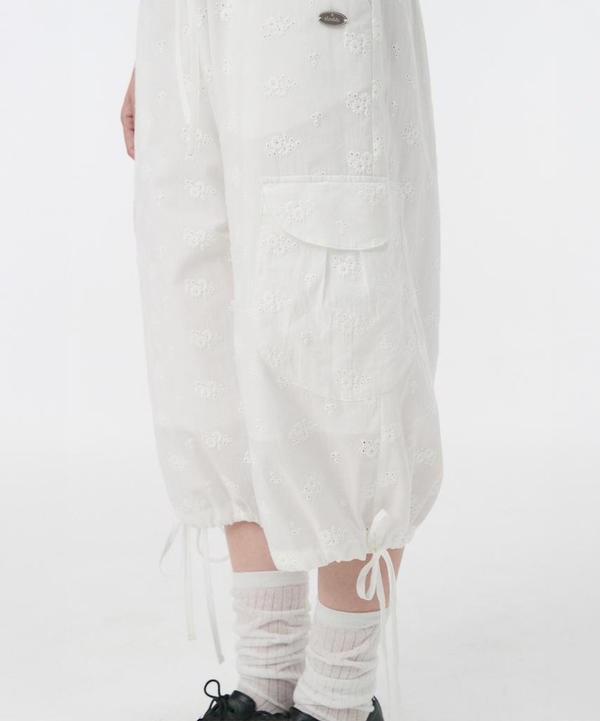 Ohesio Eyelet Punching Cargo Pants, White