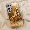 Goldenes galoppierendes Pferd Muster Glas Handyhülle für Galaxy S26 S25 S24 S23 S22 S21 S20 FE Ultra Plus 5G sturzsichere Rückabdeckung