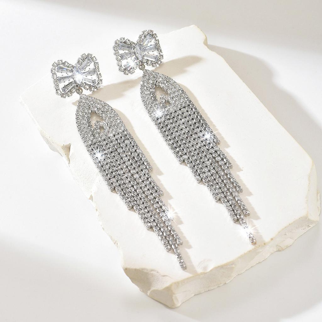 Fashion Retro Light Luxury Diamond Earrings Women'S Personality Temperament Super Shiny Long Fringed Earrings