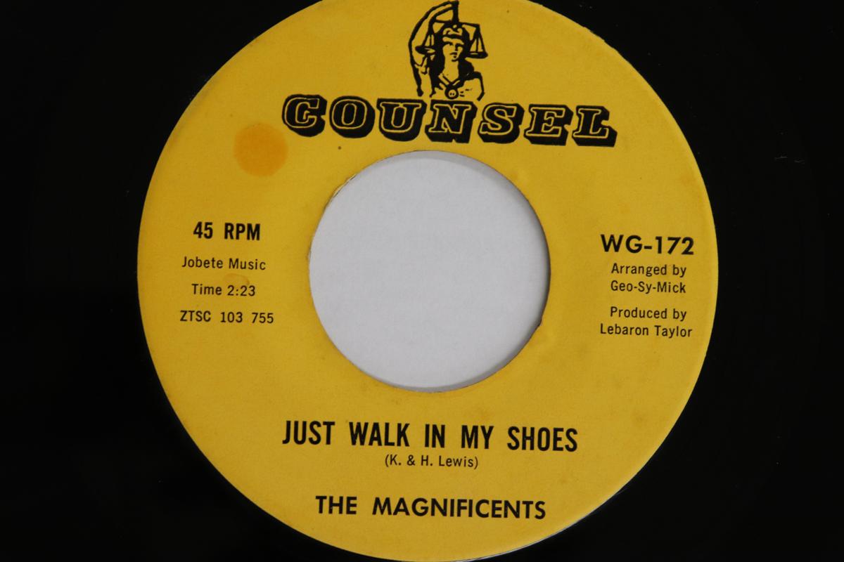 

7inch Record MAGNIFICENTS - Just Walk In My Shoes WG172 COUNSEL US Soul/Funk Used