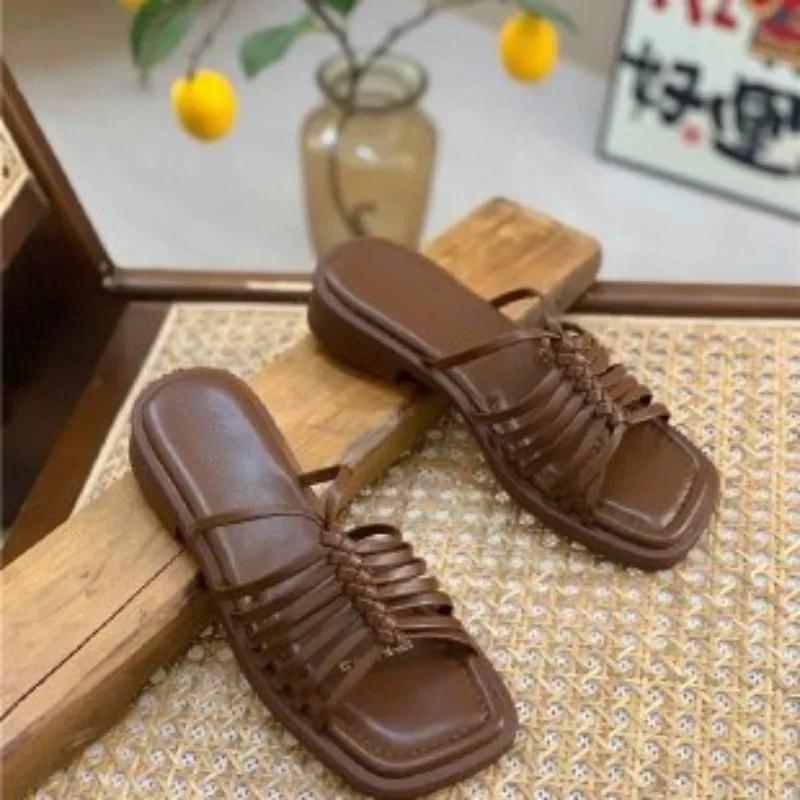 Outer Slippers Summer New Square Toe Open Toe Cross Slim Strap Simple Versatile Soft Sole Low Heel Sandals