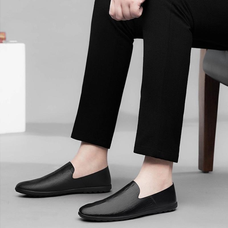 Fashion Men Leather Shoes Luxury Designer Loafers Fashion Business Casual Dress Shoes for Men Comfort Lazy Flats Soft Sole Driving Shoes