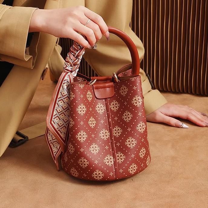 Bucket Bag for Women, Printed Hand-held Mother and Daughter Bag, Red Bride Bag, Commuter Crossbody Bag for Women