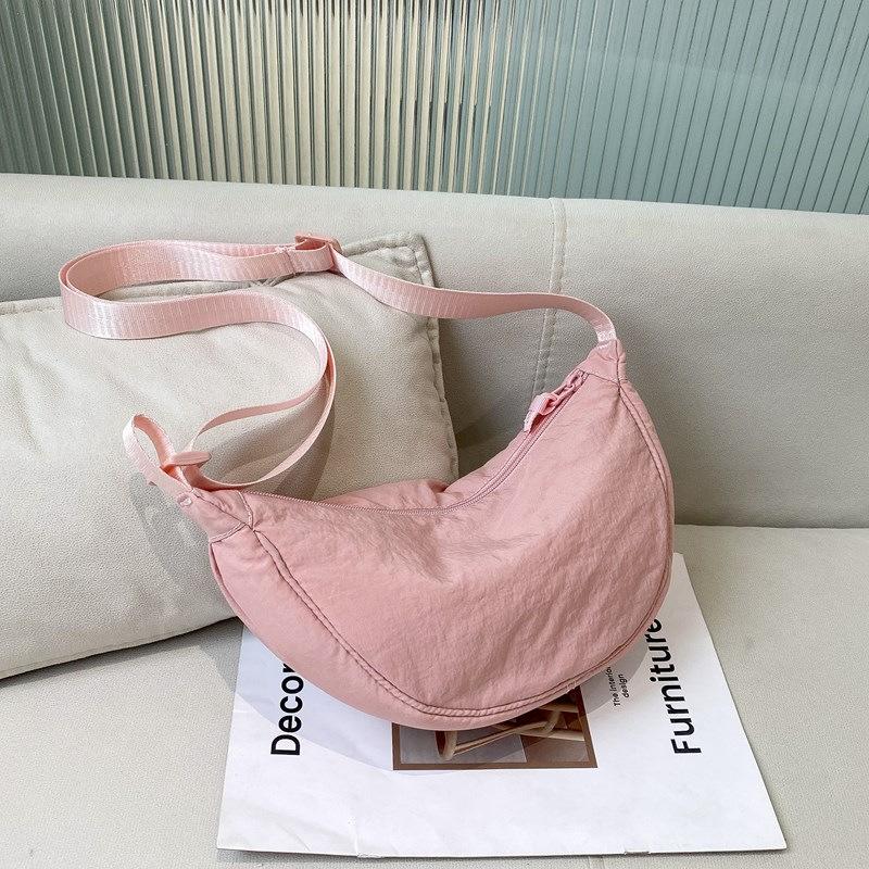 Niche Casual Men's and Women's Nylon Dumpling Bag Student Shoulder Bag Versatile Fashion New Trendy Leisure Bag