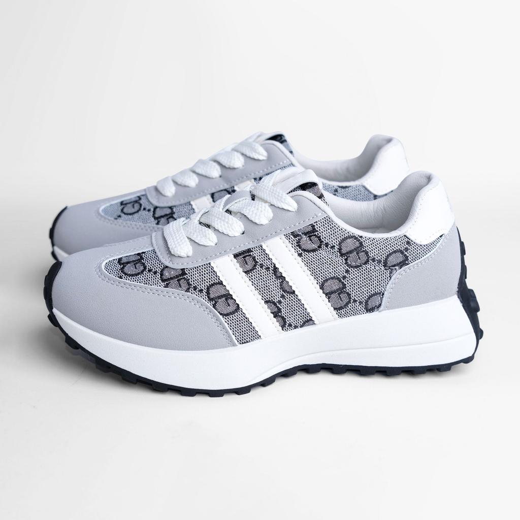 Thick-soled Small Waist Embroidered Forrest Gump Shoes Women's 2025 New Retro Versatile Comfortable and Lightweight Casual Sports Shoes