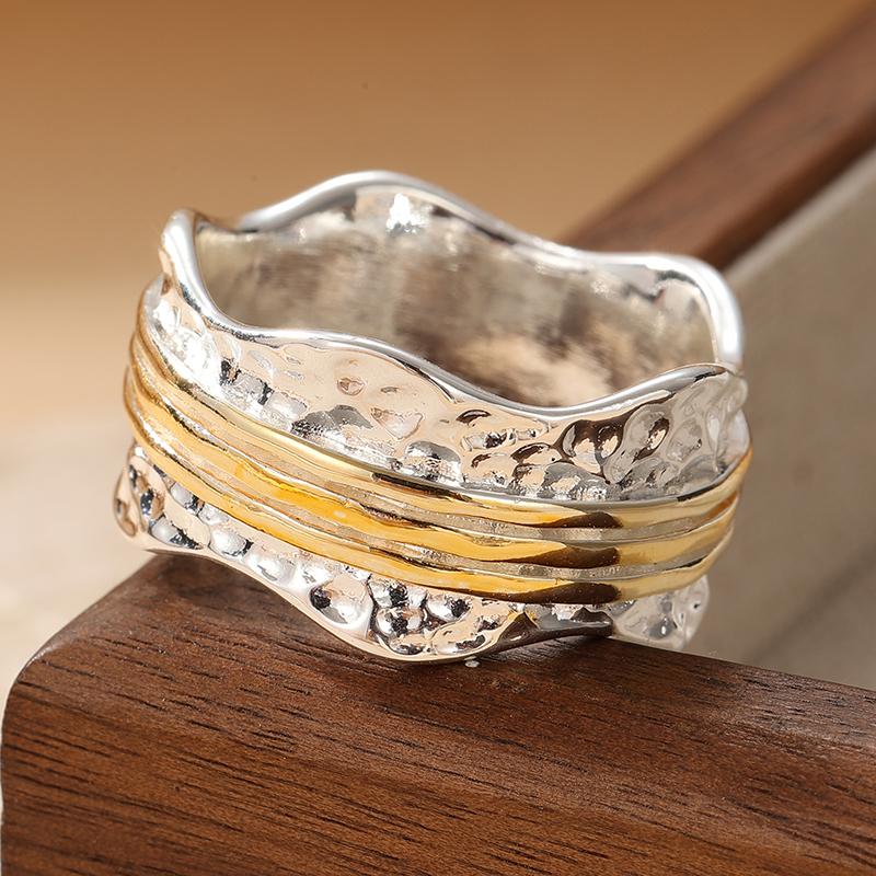 Vintage Two Color Wide Women's Ring Hang Carving Geometry Daily Wear Party Jewelry