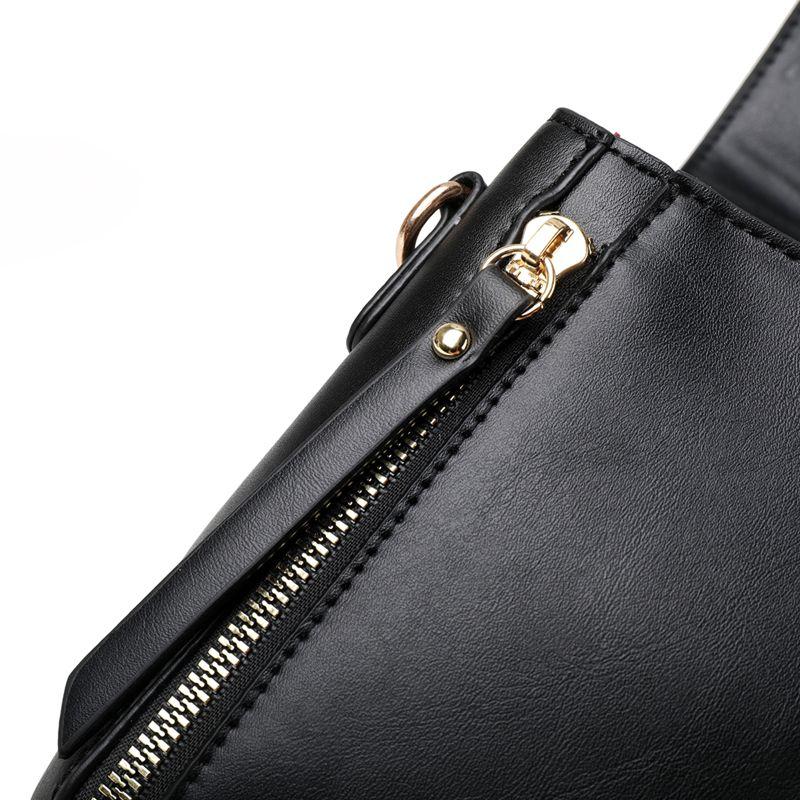 Vintage Fashion Shoulder Bag Soft Leather Middle-aged Portable Messenger Bag Women's Bag